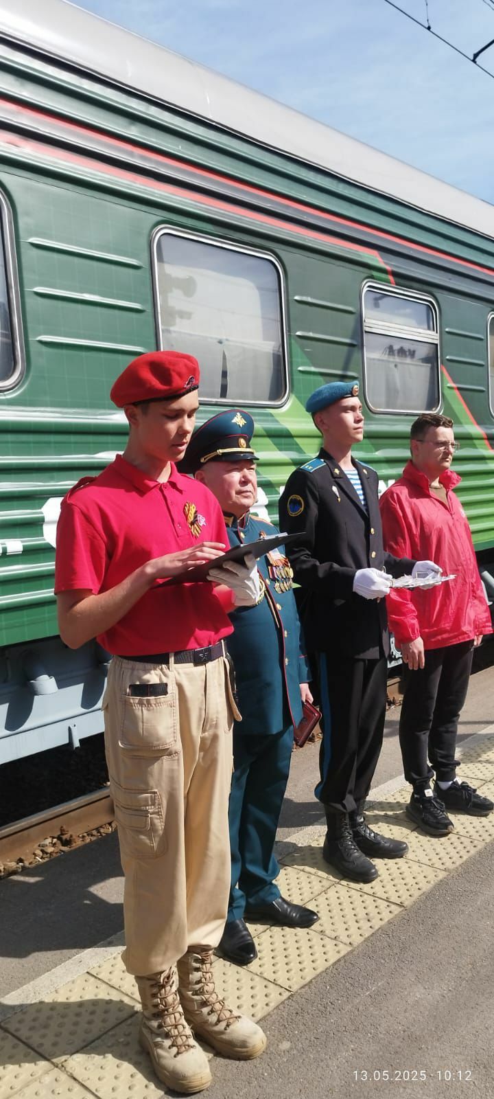 С присягой на верность: ишимбайские школьники вступили в ряды «Юнармии»