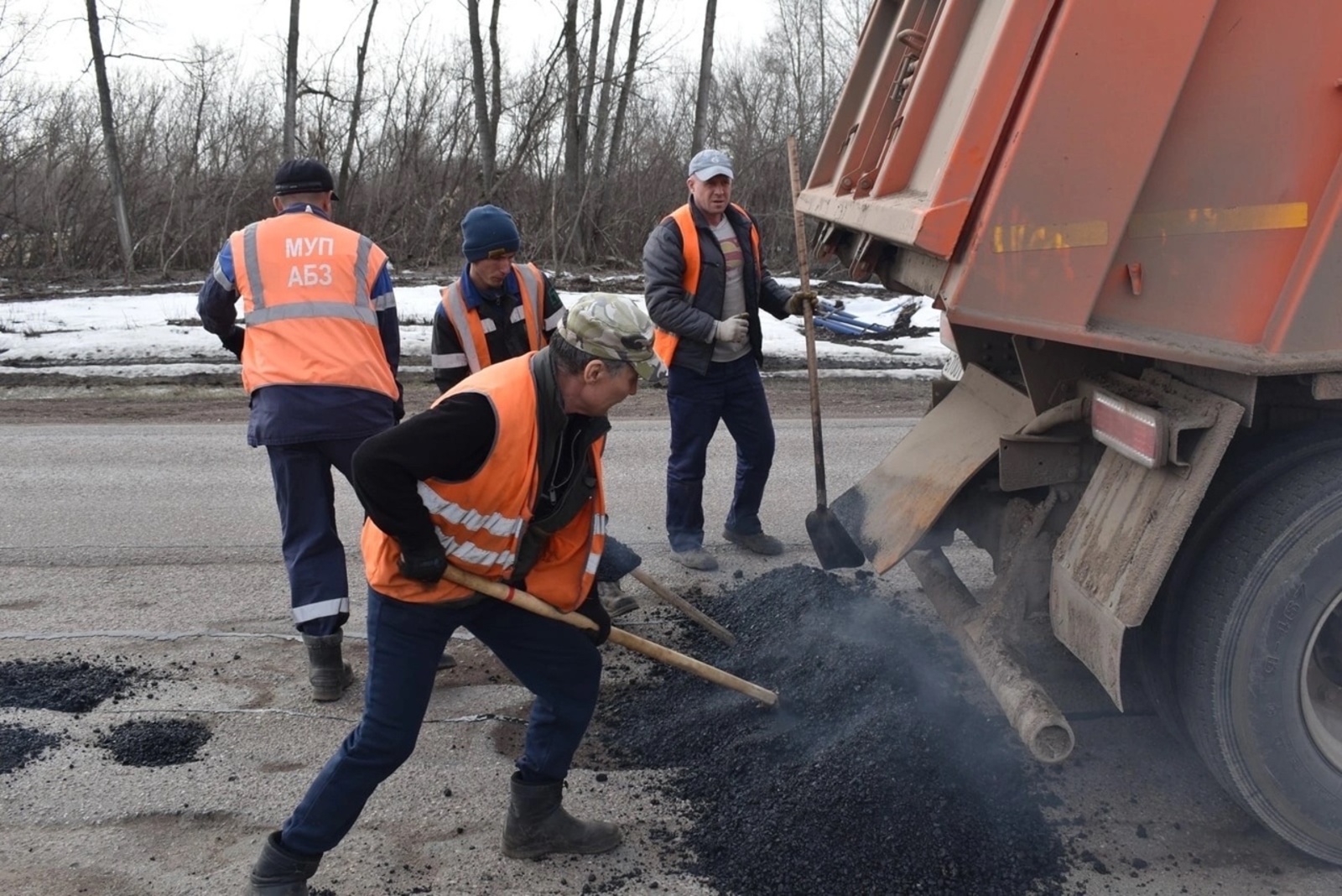 В Башкирии открыли новый резервуарный парк для производства битума
