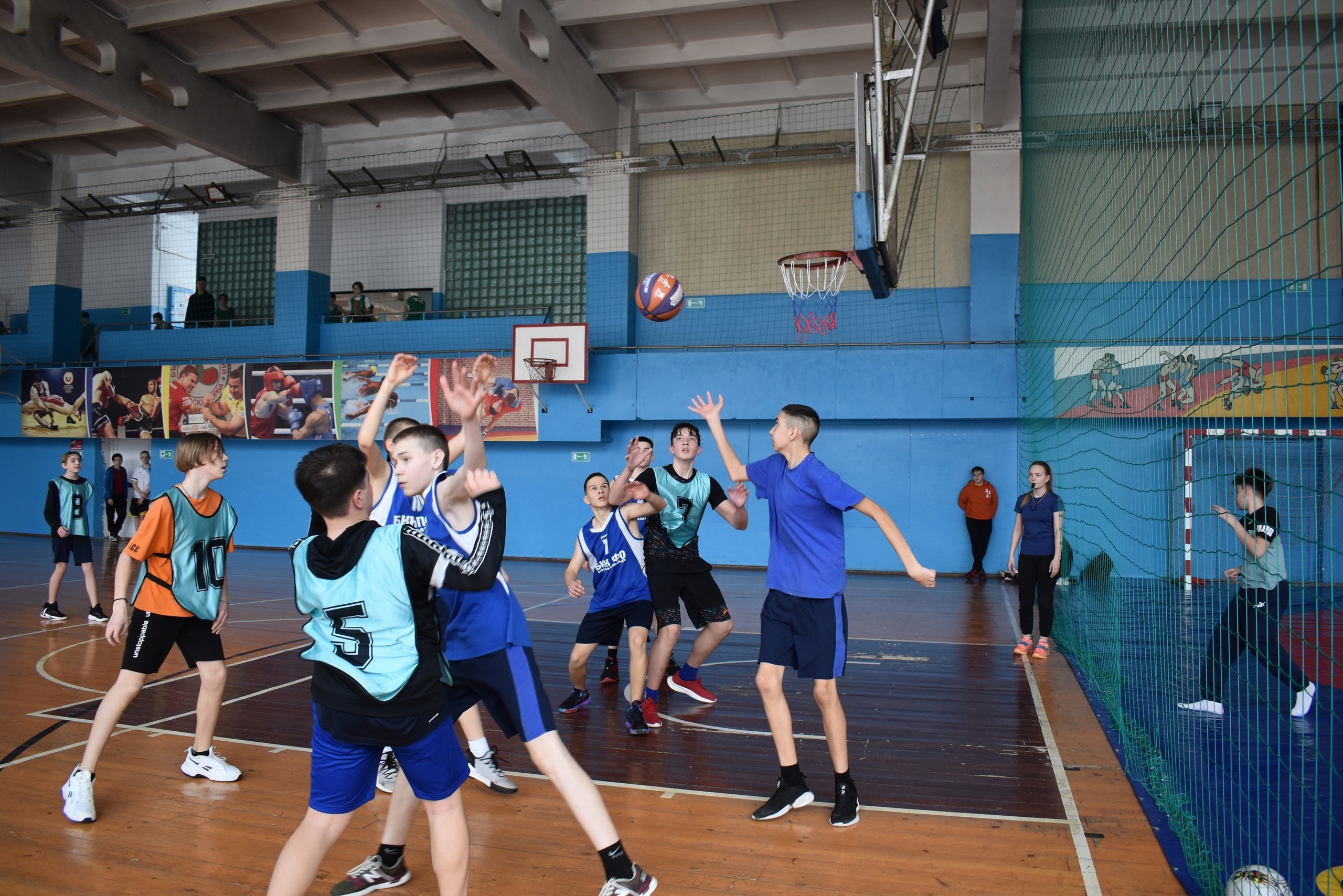 В Ишимбае состоялся финал первенства по баскетболу среди учащихся на Кубок им. Ю.А. Гагарина