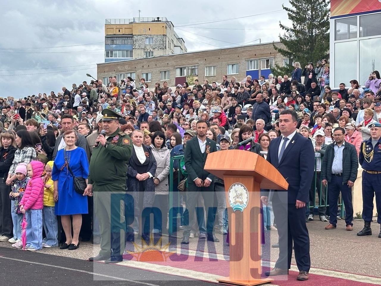 Прошел торжественный митинг