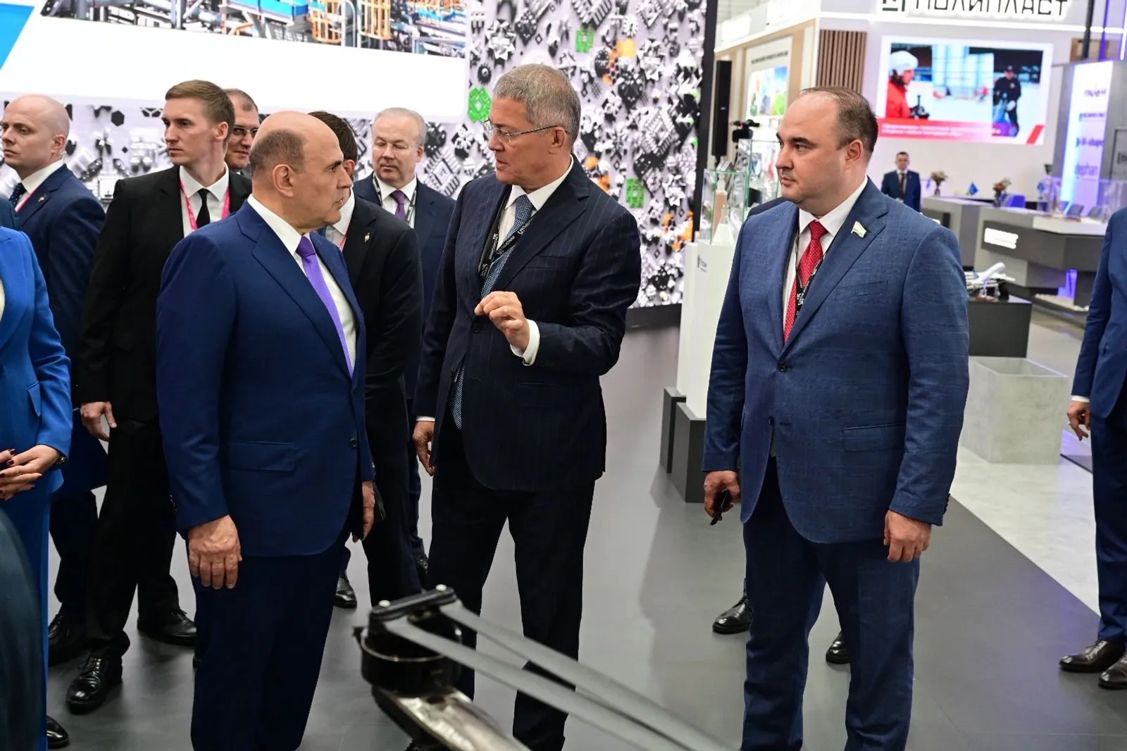 Радий Хабиров представил на «Иннопроме-2025» ключевые проекты Башкирии