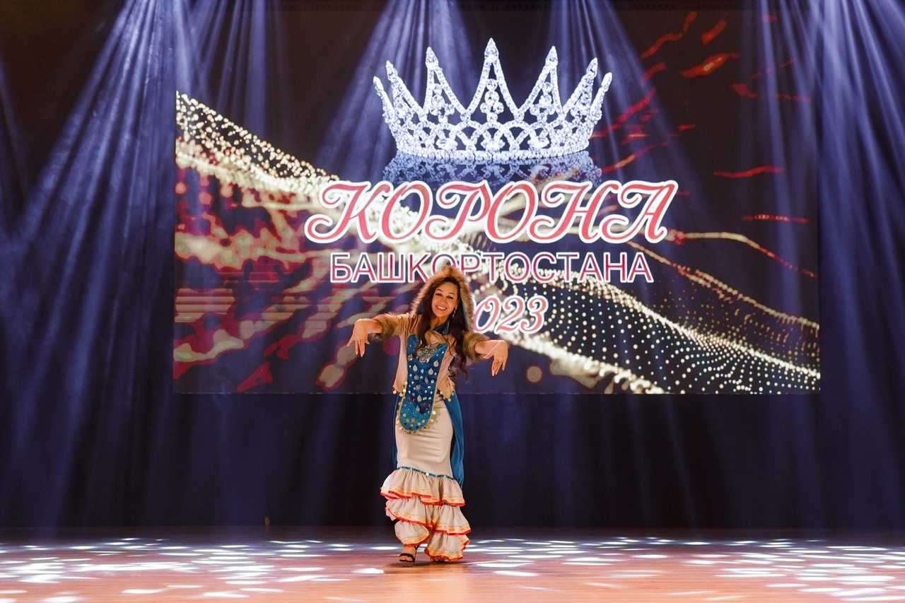 Жительница Ишимбая привезла три короны с конкурса красоты