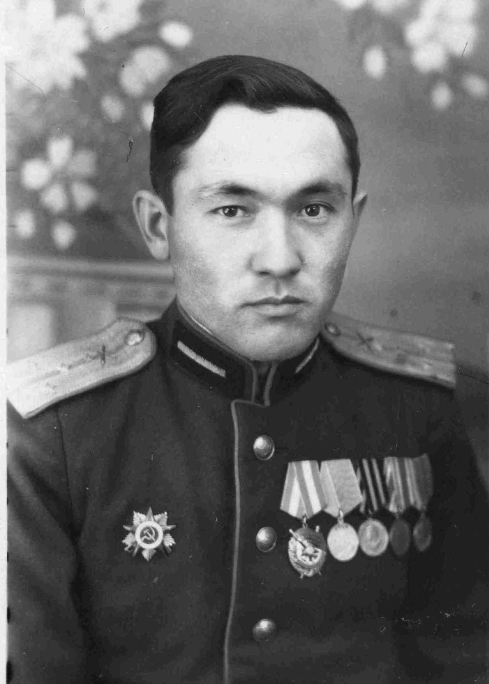 Шествуют в одном «Бессмертном полку»…