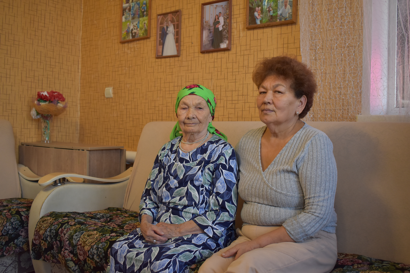 «Нам платили одну ложку муки»