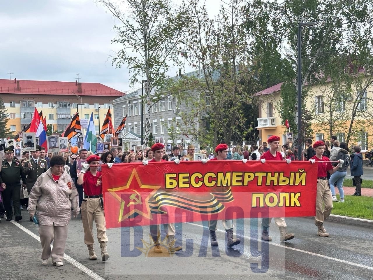 Ишимбайцы присоединились к шествию Бессмертного полка