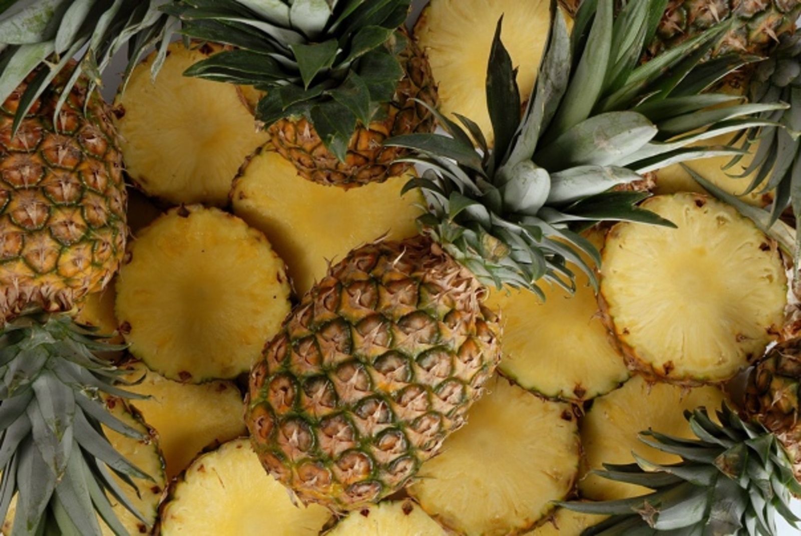 Ананас: польза и вред тропического фрукта