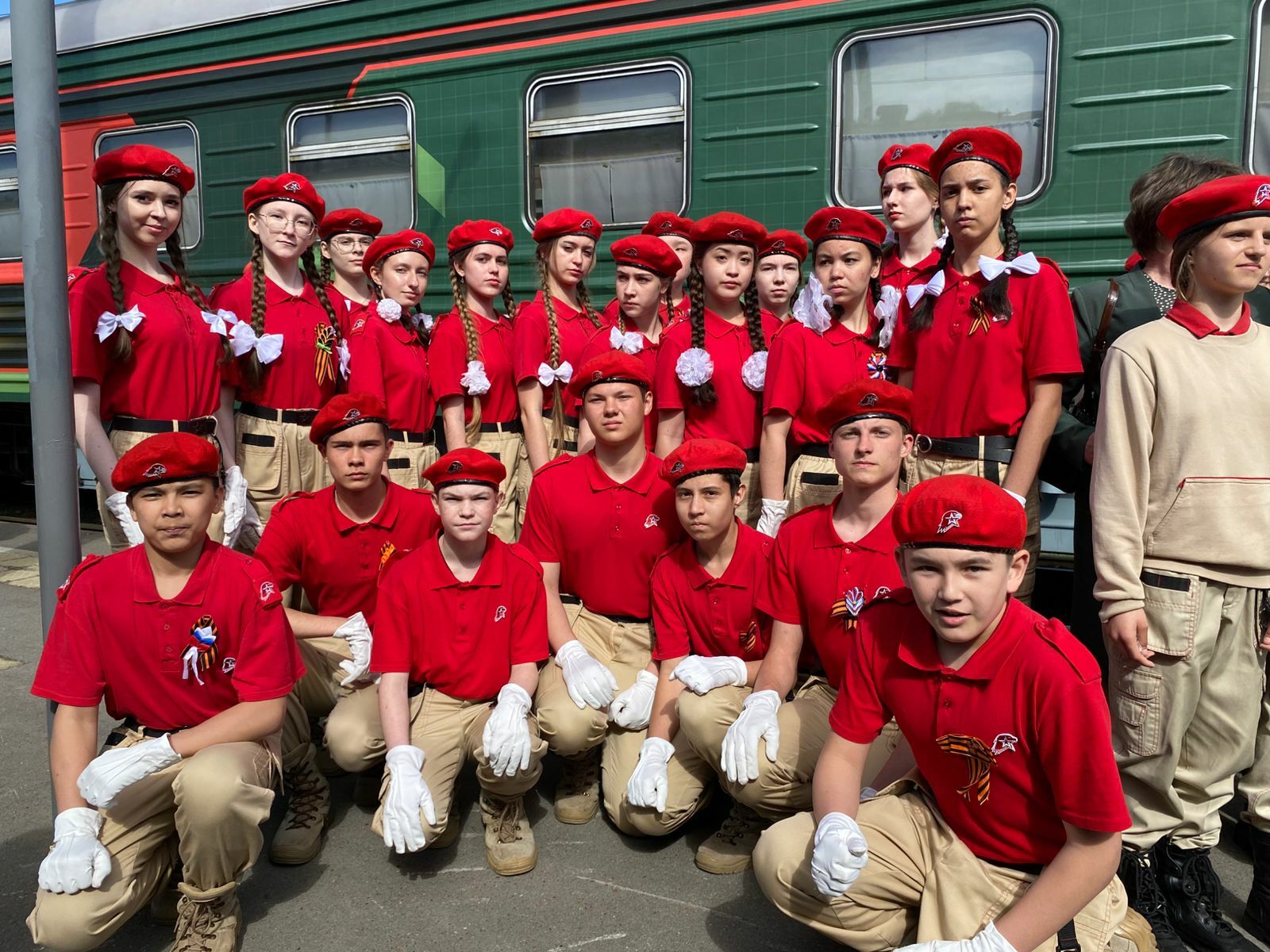 С присягой на верность: ишимбайские школьники вступили в ряды «Юнармии»