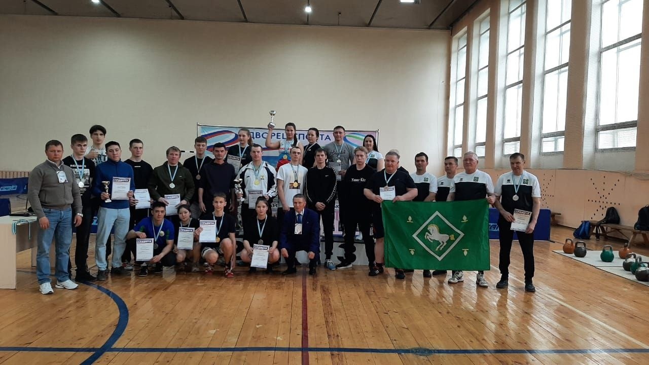 Ишимбайские гиревики вошли в призёры соревнований в Мелеузе