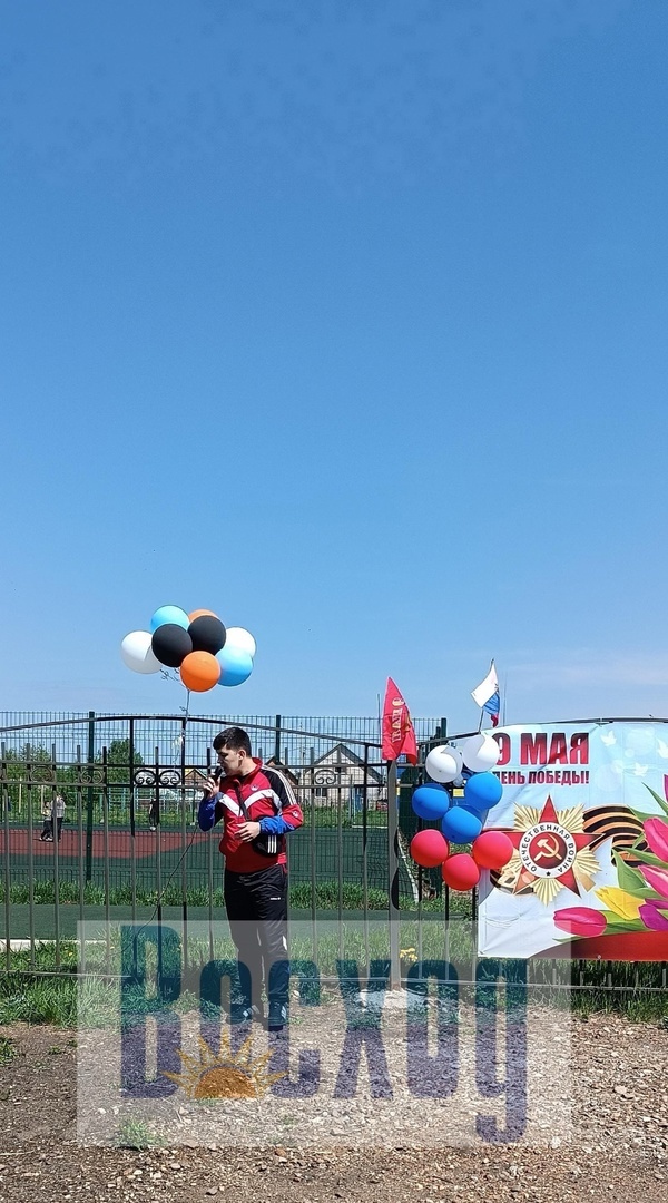 В Ишимбае жители микрорайона пели песни о войне и победе