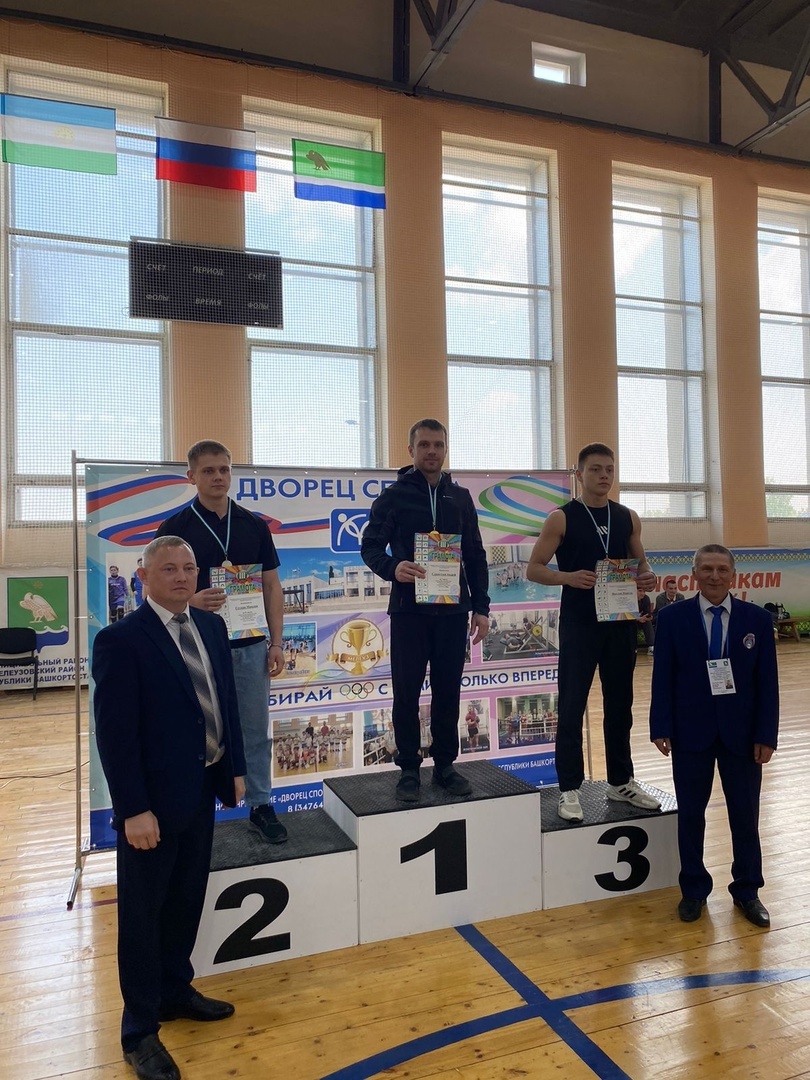 Ишимбайские гиревики стали вторыми на соревнованиях в Мелеузе