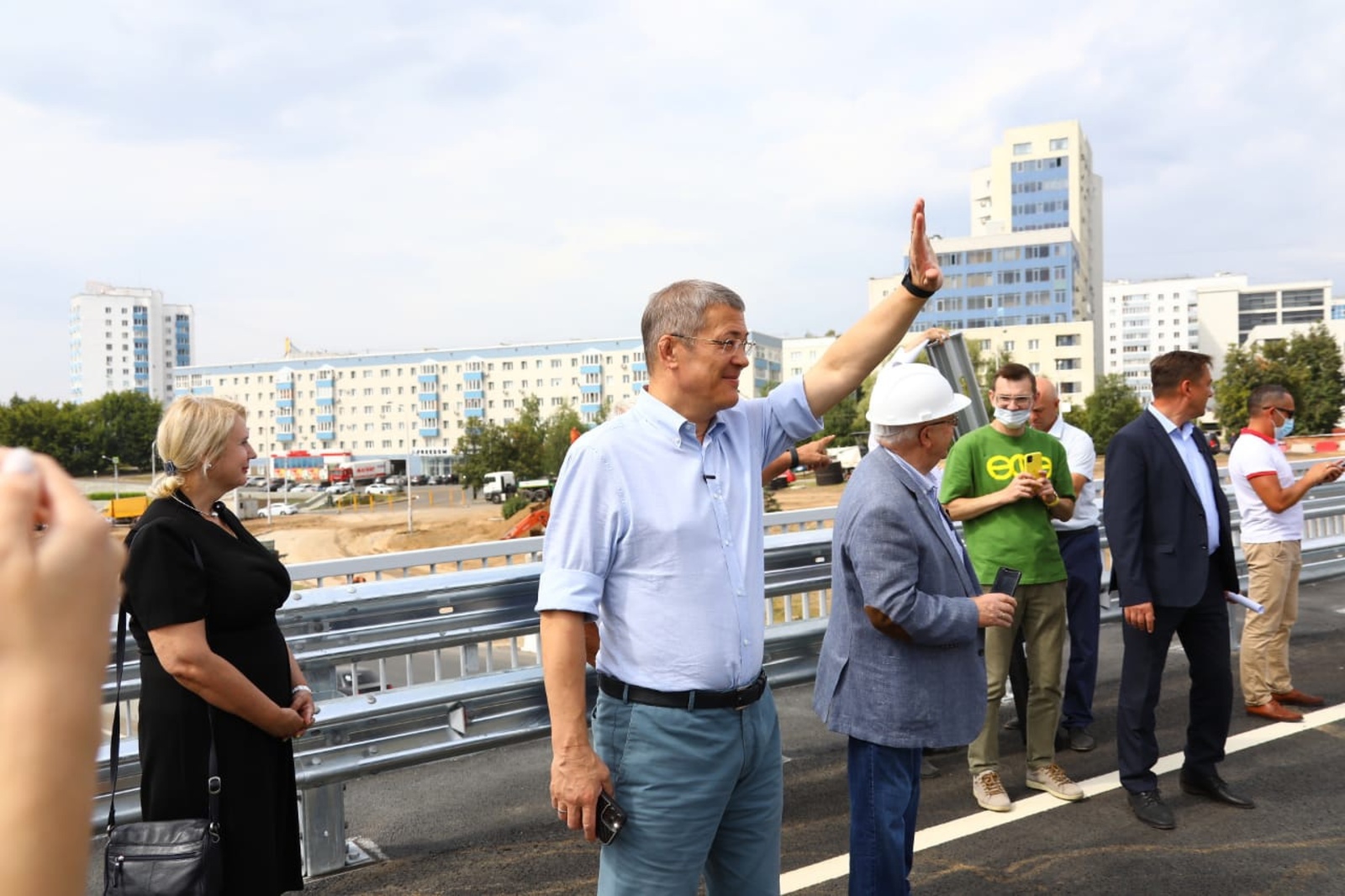 Радий Хабиров открыл движение по путепроводу на южном въезде в Уфу