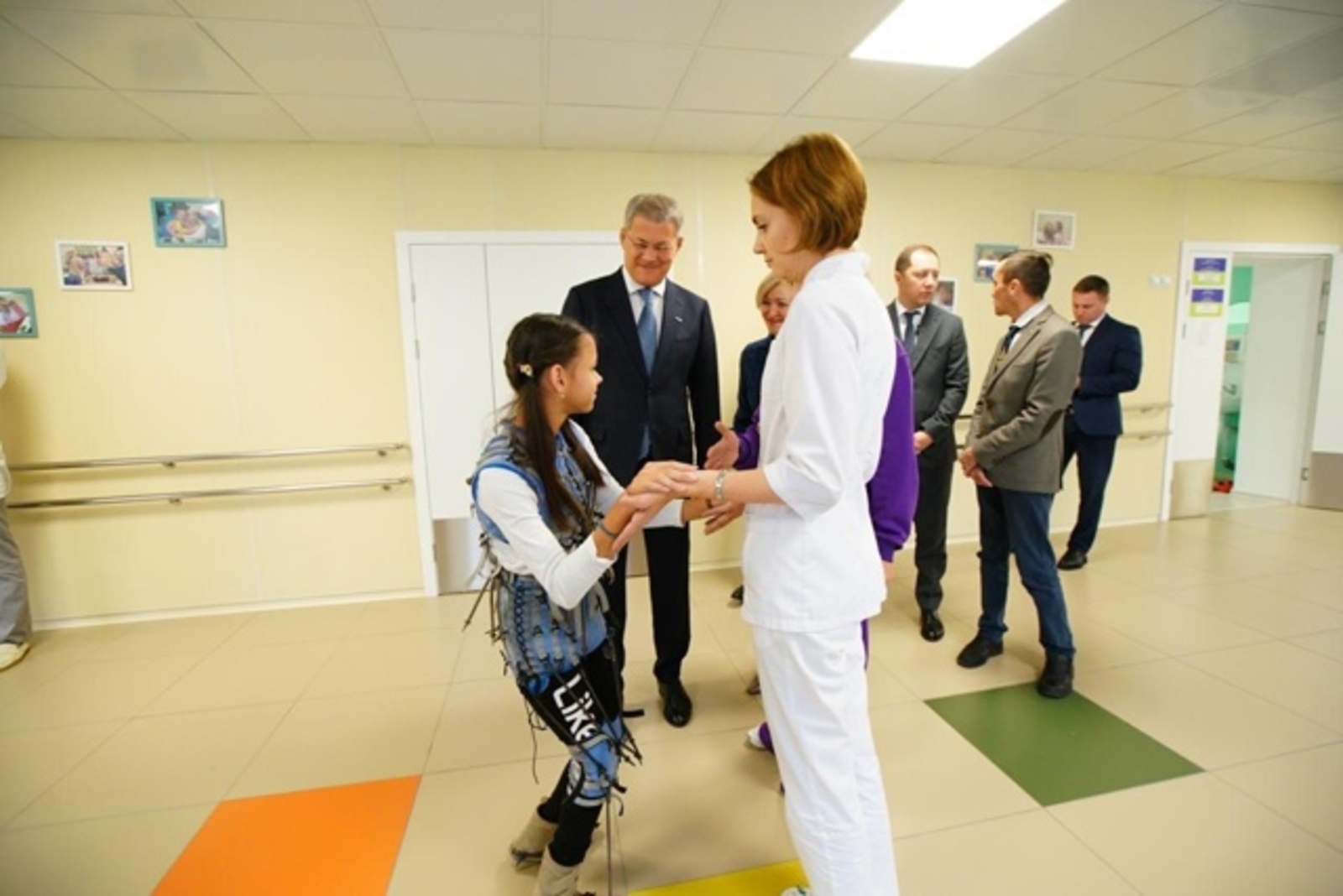 Глава Башкирии навестил детей в реабилитационном комплексе «Салют»