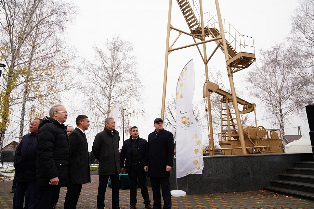 В Ишимбае открыли обновлённый комплекс, посвящённый первой башкирской нефти