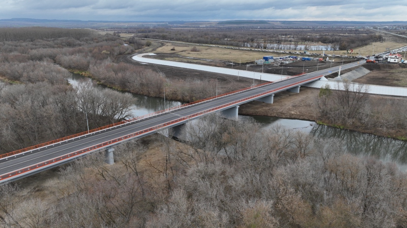 Сегодня на границе Башкирии открыли мост дружбы, длиной 238 метров