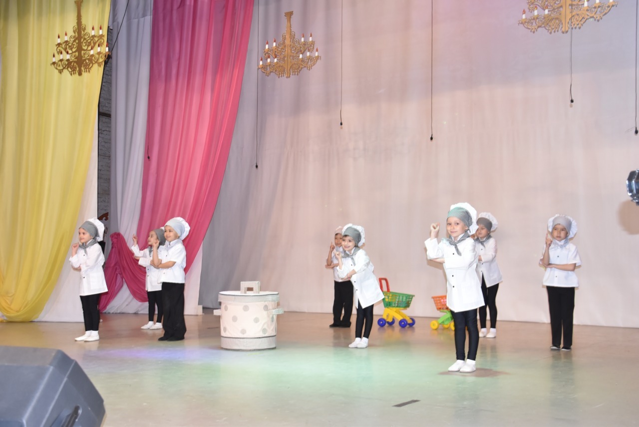 В Ишимбае состоялся гала-концерт фестиваля-конкурса среди дошкольников «На балу у Золушки»