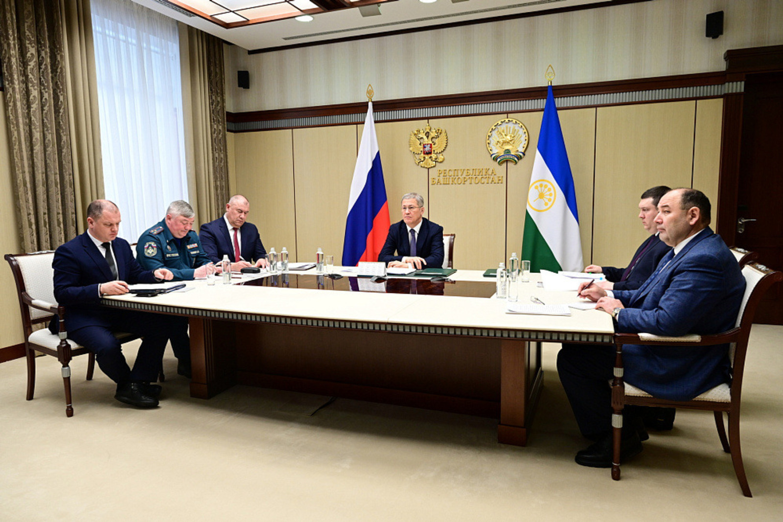 Радий Хабиров обсудил подготовку к паводку и пожароопасному сезону