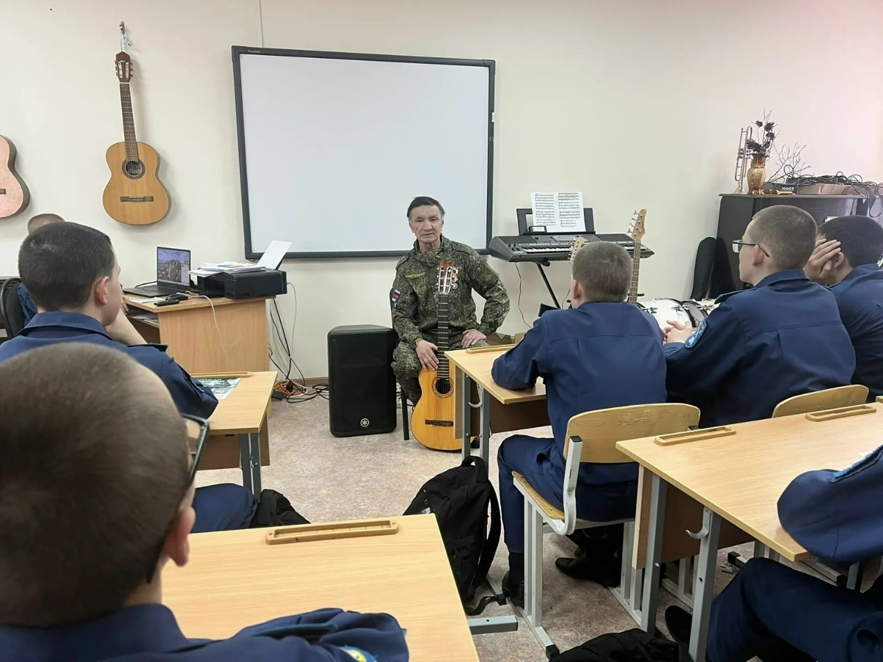 В Башкирии работник культуры решил защищать Родину и взял позывной Композитор