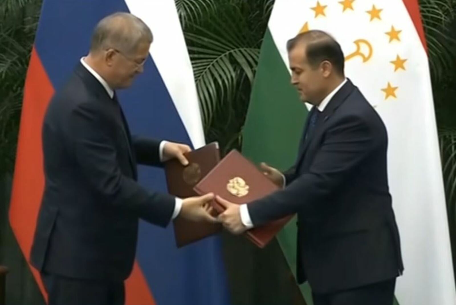 Радий Хабиров договорился о создании индустриального парка в Таджикистане