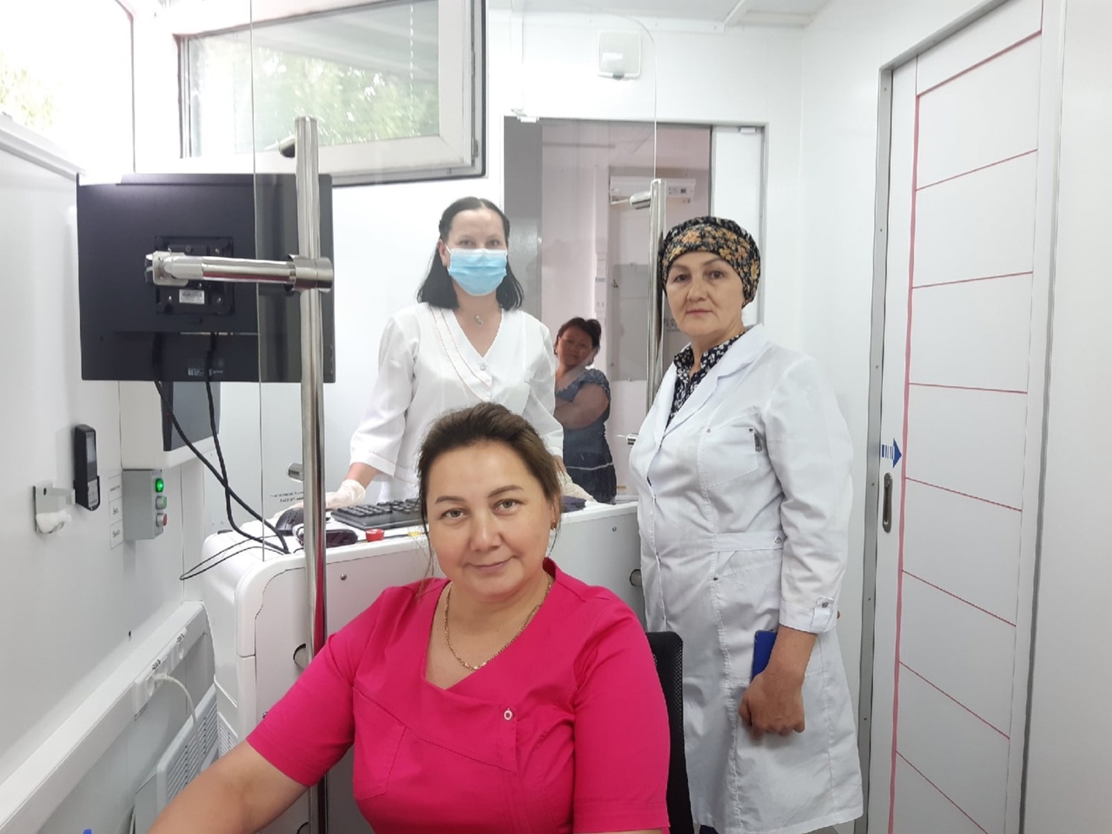 В Башкирии медработники получат выплаты по программам «Земский доктор», «Земский фельдшер»