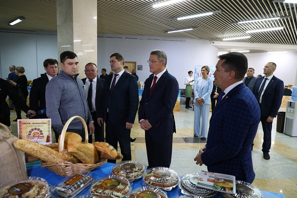 Радий Хабиров поздравил аграриев Башкортостана с Днём работника сельского хозяйства