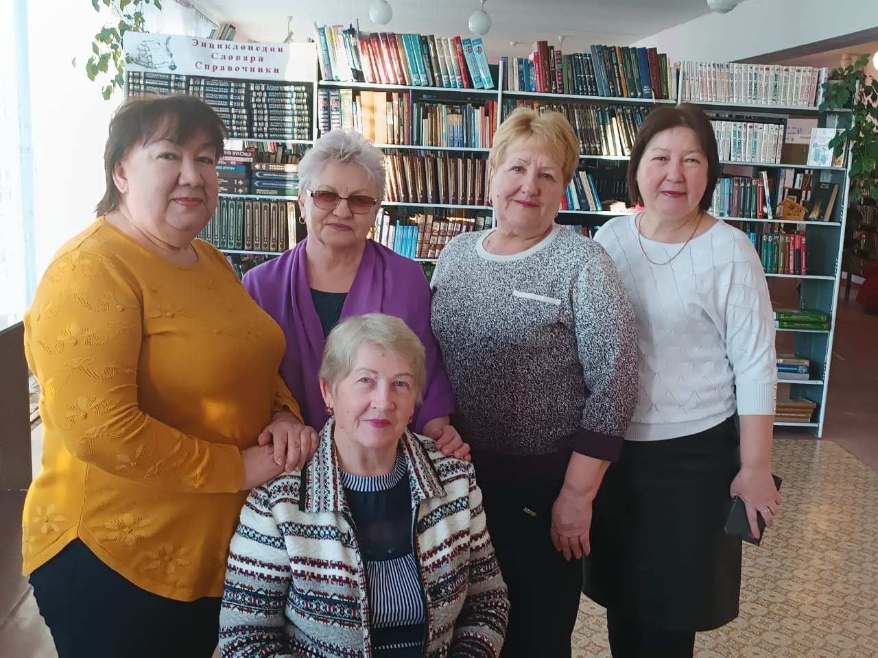 В селе Петровском чествовали ветерана библиотечного дела