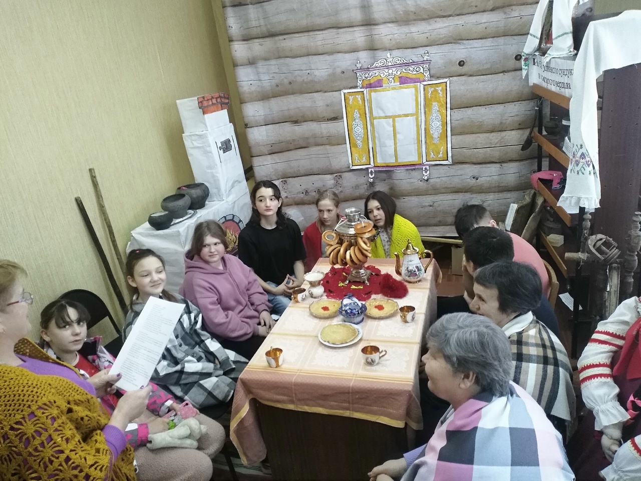 В селе Петровском рассказали детям о традициях Масленицы