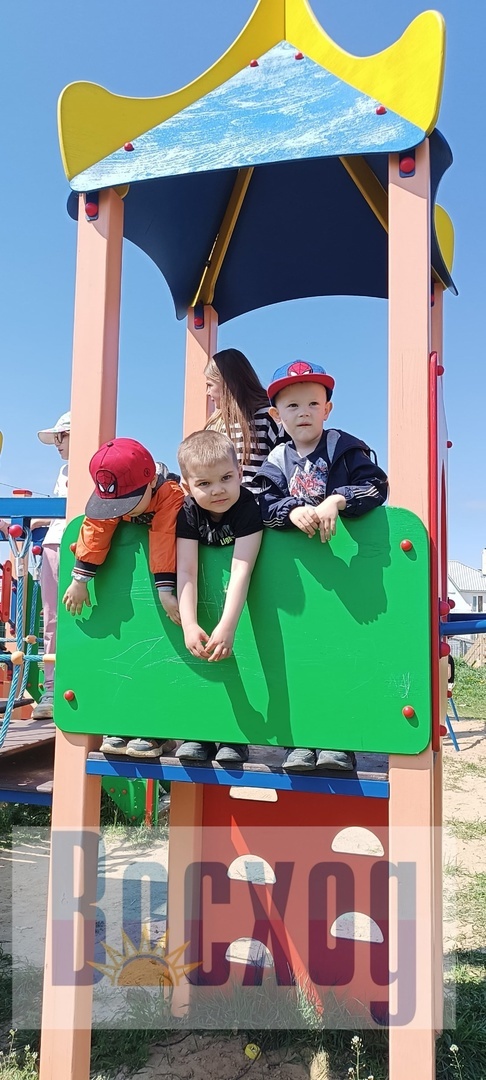 В Ишимбае жители микрорайона пели песни о войне и победе