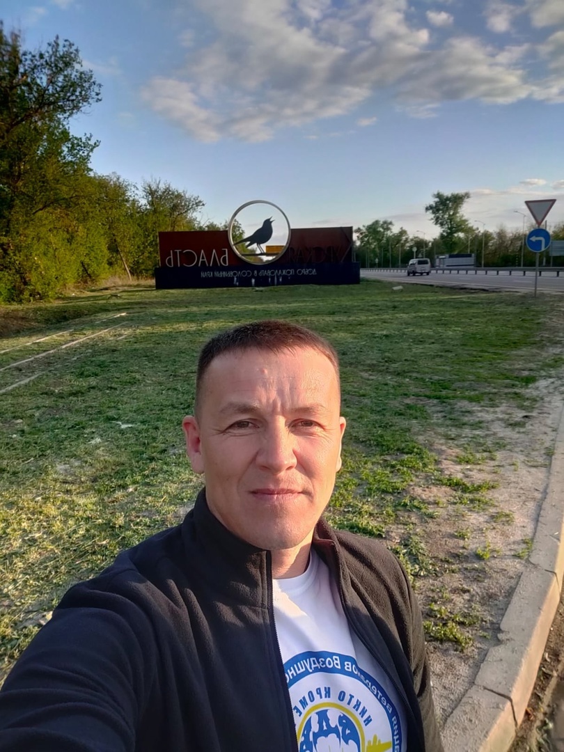 Представитель Ишимбайского нефтяного колледжа доставил гумпомощь на СВО